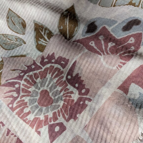 Reitmans - Floral Scarf / Écharpe ou foulard à fleurs - Picture 4 of 4